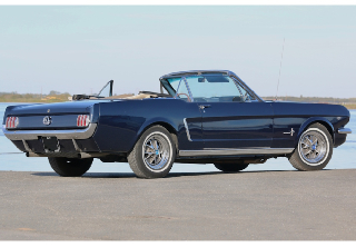 Location Ford Mustang 1965 Bleu marine