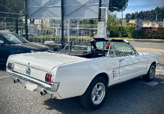 Location Ford MUSTANG 1966 BLANC