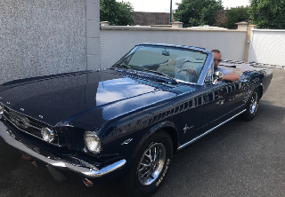 Location Ford Mustang  1966 Bleu