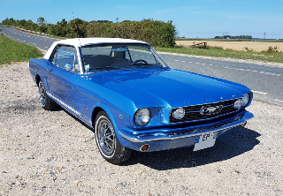 Location Ford Mustang 1966 bleue