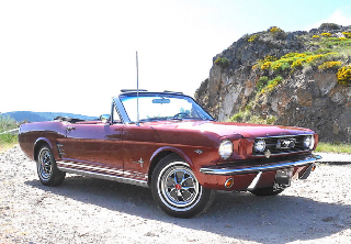 Location Ford Mustang 1966 Bordeaux