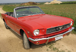 Location Ford Mustang 1966 Rouge