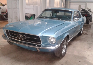 Ford Mustang 1967 bleue