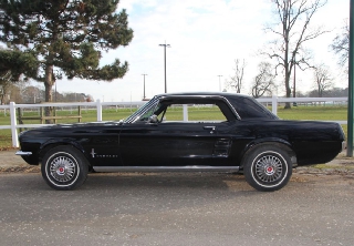 Location Ford Mustang 1967 Noire