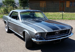 Location Ford Mustang 1968 Gris