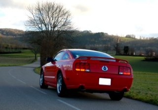 Location Ford Mustang 2005 Rouge