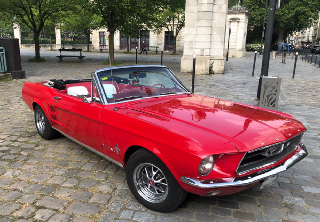 Location Ford Mustang cabriolet 1967 Rouge