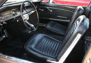 Location Ford Mustang fastback 1965 Or