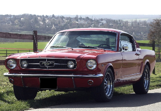 Location Ford mustang fastback GT 1965 Rouge