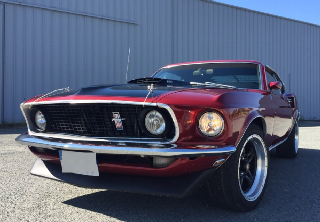 Location Ford Mustang Mach 1 1969 Rouge