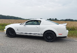 Location Ford Mustang Shelby gt 500 2008 blanc