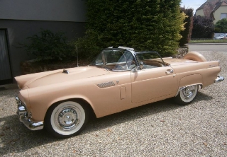 Ford Thunderbird 1956 Saumon