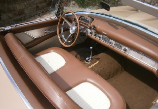 Ford Thunderbird 1956 Saumon