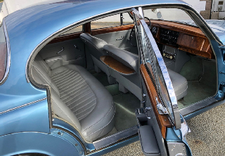 Jaguar MK2 1961 Bleu clair