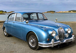 Jaguar MK2 1961 Bleu clair
