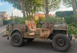Jeep Hotchkiss militaire 1981 Kaki