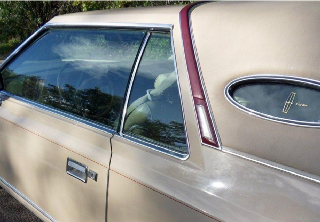 Lincoln Continental Mark V édition CARTIER 1979 CHAMPAGNE