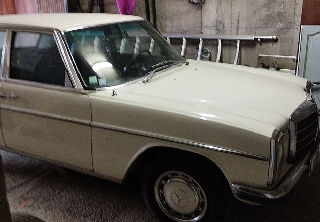 Mercedes Benz 220 D 1974 Blanc