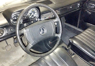 Mercedes Benz 220 D 1974 Blanc