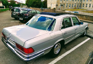 Mercedes Benz classe S 1978 gris