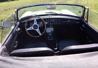 Mg B Roadster 1966 Blanche.