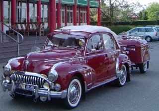 PEUGEOT 203 decouvrable 1954 rouge