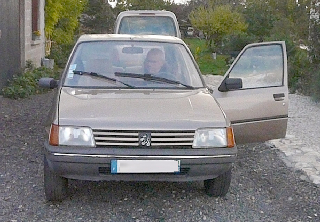Peugeot 205 1984 Beige Mayfair 