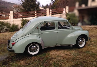 Renault 4cv 1957 vert