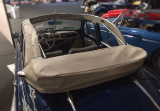 Renault Dauphine découvrable 1959 Bleue