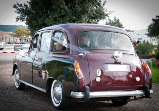 Taxi Anglais Carbodies 1980 Bordeaux/Noir