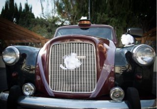 Taxi Anglais Carbodies 1980 Bordeaux/Noir