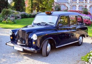 Taxi anglais londonien Fairway 1997 Bleu