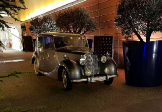 Triumph Renown 1951 gris