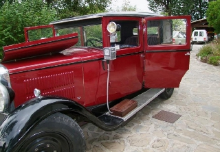 UNIC L 11 T 1931 bordeaux noire
